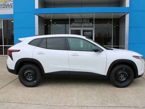 New 2026 Chevrolet Trax LS image 11