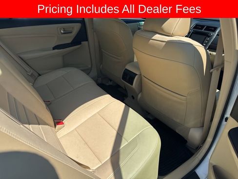 Used 2017 Toyota Camry XLE w/ Moonroof Package FWD image 12