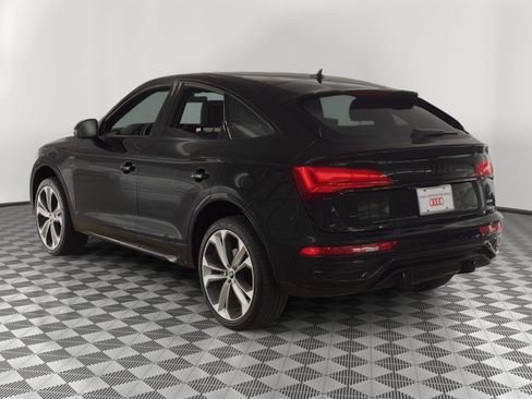Used 2024 Audi Q5 2.0T Premium Plus w/ Premium Plus Package AWD/4WD image 3