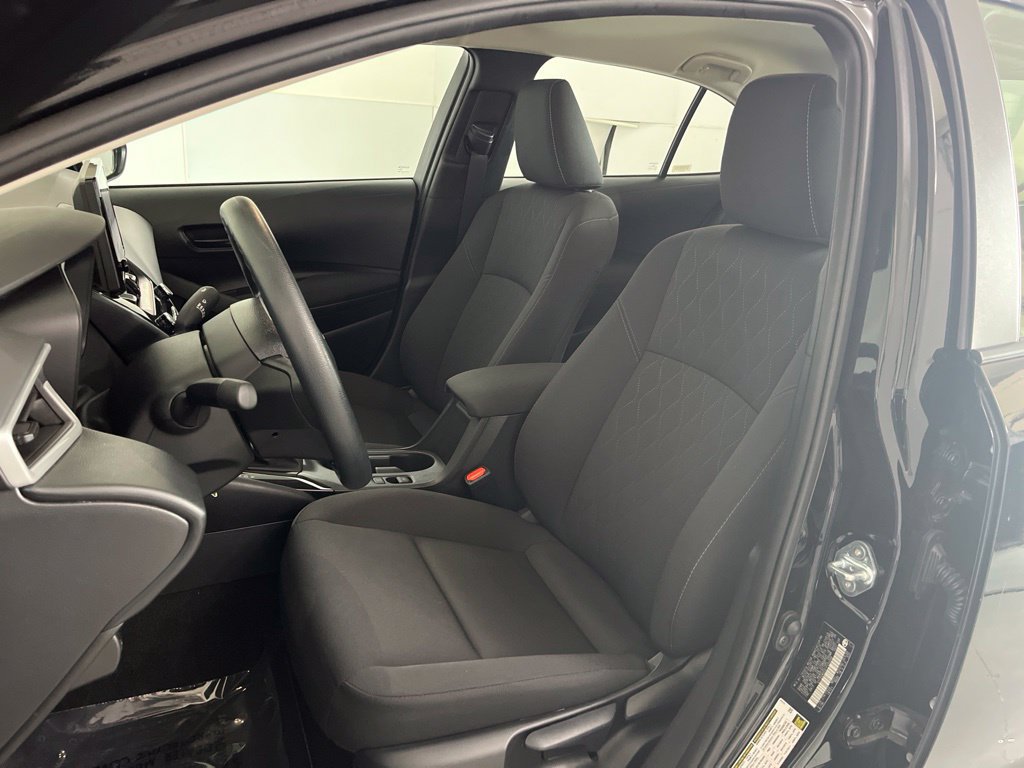 Used 2026 Toyota Corolla LE FWD image 17