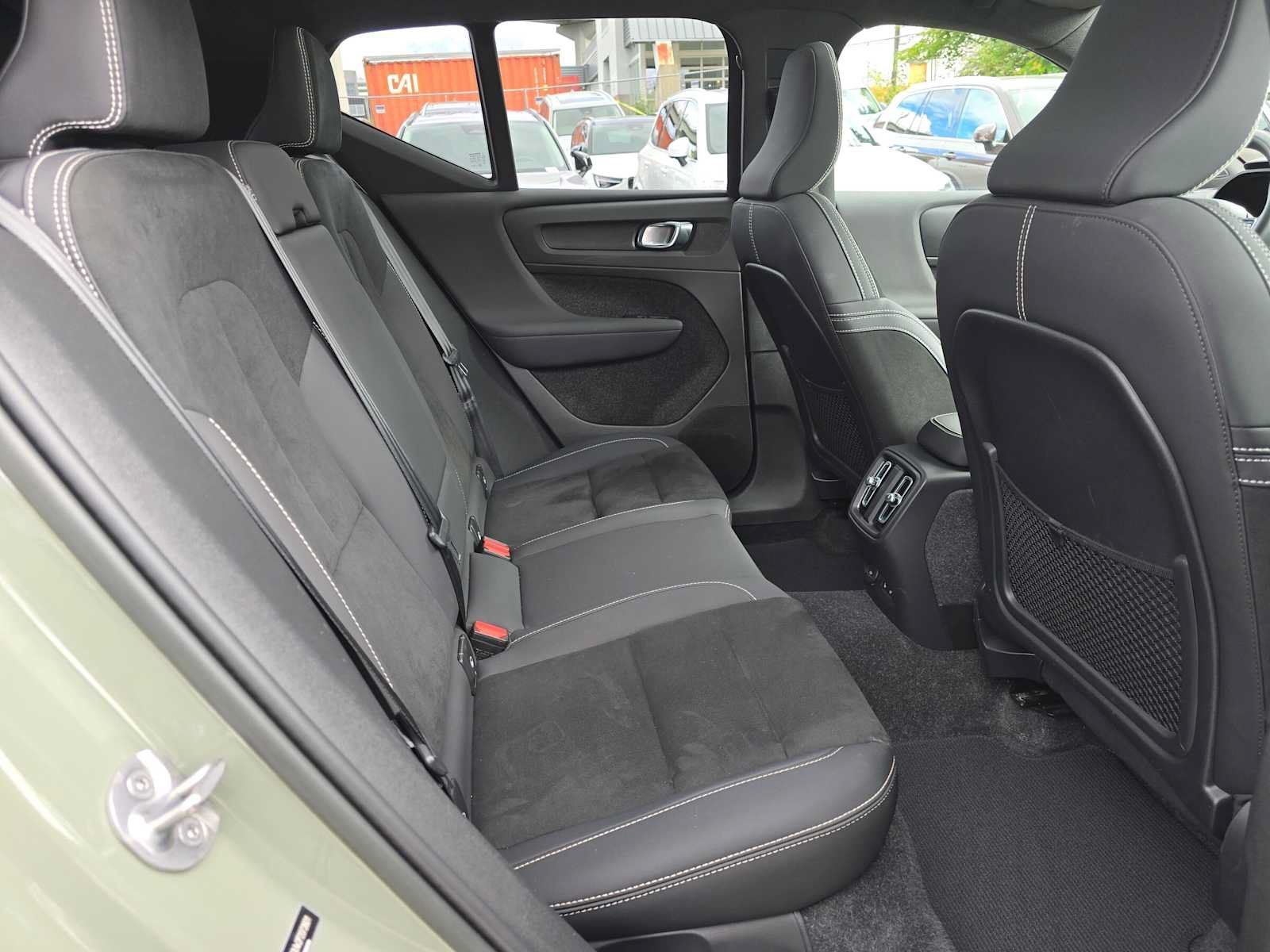 Used 2023 Volvo XC40 Recharge Plus w/ Protection Package Premier AWD/4WD image 13