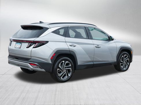 Certified 2025 Hyundai Tucson Limited image 7