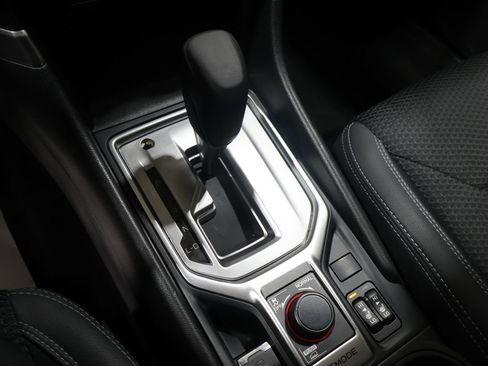 Used 2021 Subaru Forester Premium image 32