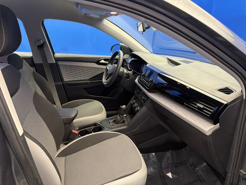 Used 2022 Volkswagen Taos S image 23