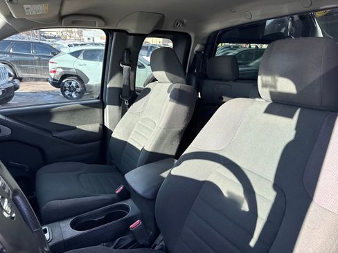 Used 2015 Nissan Frontier S image 22
