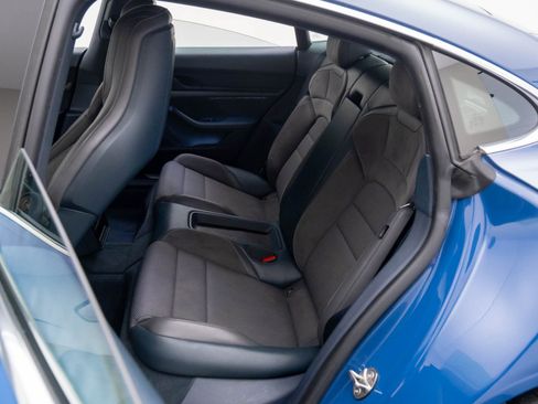 Certified 2022 Porsche Taycan 4S image 16