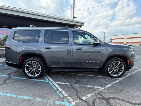 Used 2022 Jeep Wagoneer Series II w/ Premium Group I image 7
