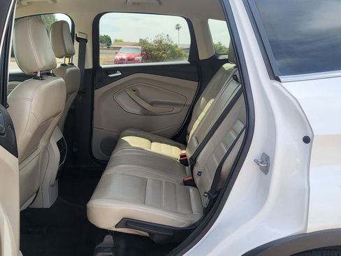 Used 2019 Ford Escape Titanium image 24