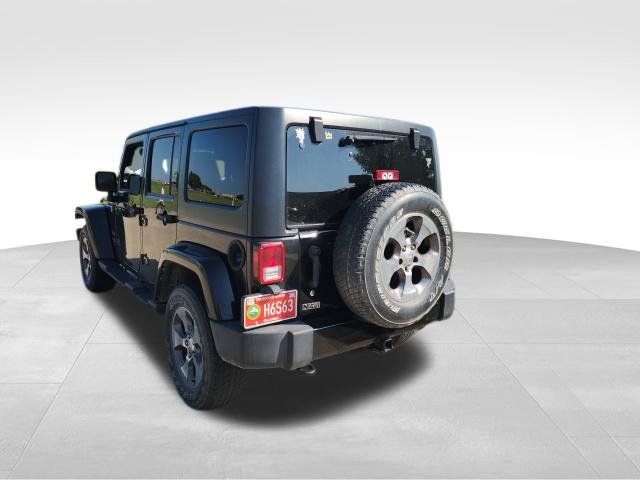 Used 2018 Jeep Wrangler Unlimited Sahara AWD/4WD image 5