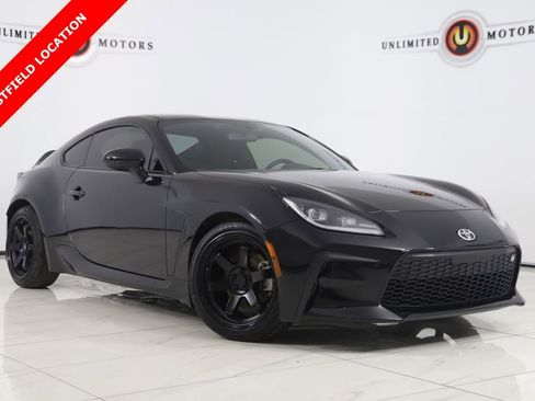 Used 2025 Toyota GR86 image 1