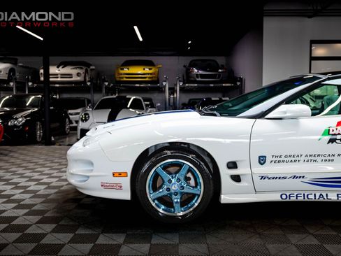 Used 1999 Pontiac Firebird Formula RWD image 13