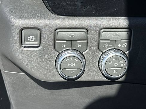 New 2026 GMC Sierra 1500 Elevation AWD/4WD image 18