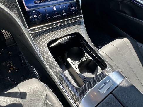 Certified 2025 Mercedes-Benz CLE 300 4MATIC Coupe image 27