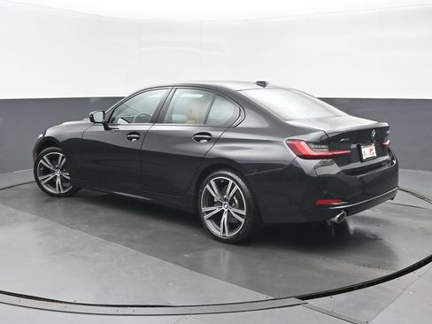 Used 2023 BMW 330i xDrive Sedan w/ Premium Package AWD/4WD image 5