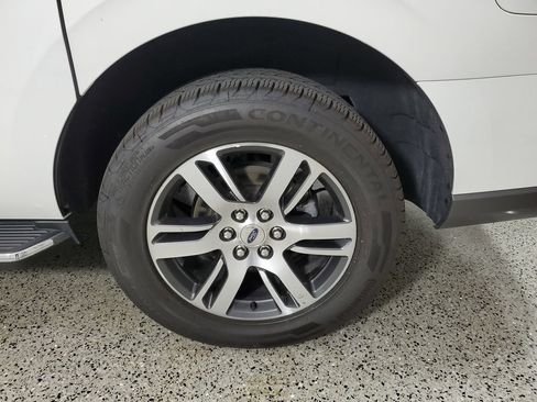 Used 2022 Ford Expedition Max XLT AWD/4WD image 9