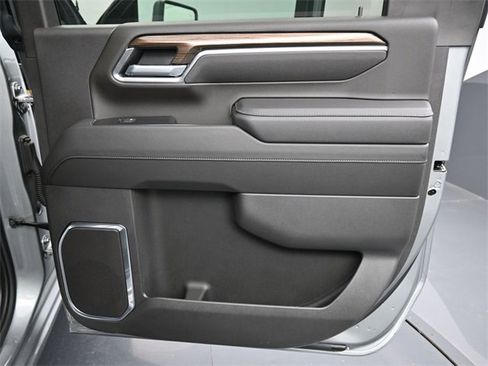 Used 2025 Chevrolet Silverado 2500 LT w/ Texas Edition image 12