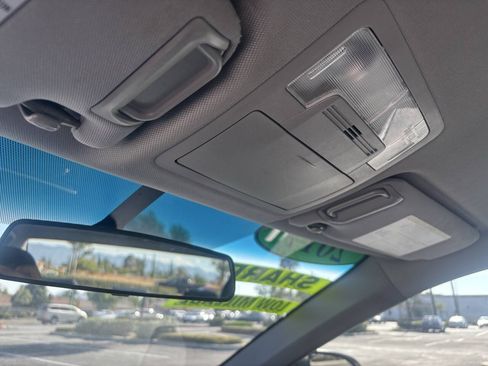 Used 2017 Toyota Camry SE FWD image 17