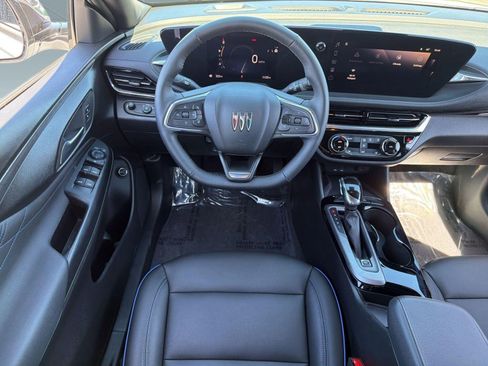 Used 2024 Buick Envista Sport Touring w/ Convenience I Package FWD image 25