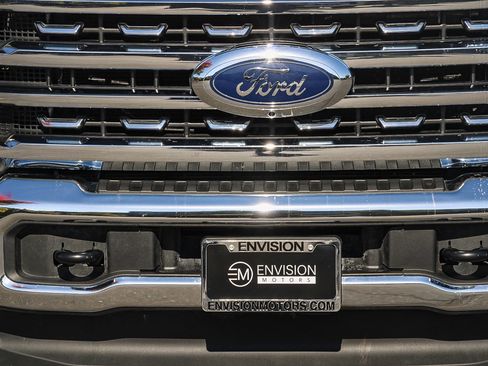 Used 2024 Ford F250 Lariat image 7