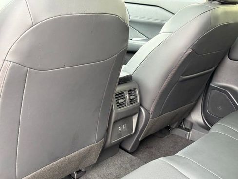 Used 2025 Nissan Rogue SV w/ SV Premium Package image 28