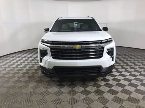 New 2026 Chevrolet Traverse LT w/ Driver Confidence Package image 2