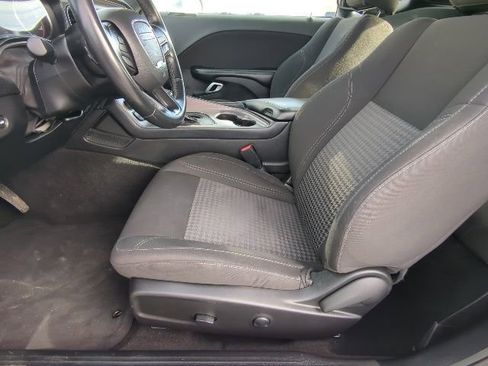 Used 2023 Dodge Challenger SXT image 13