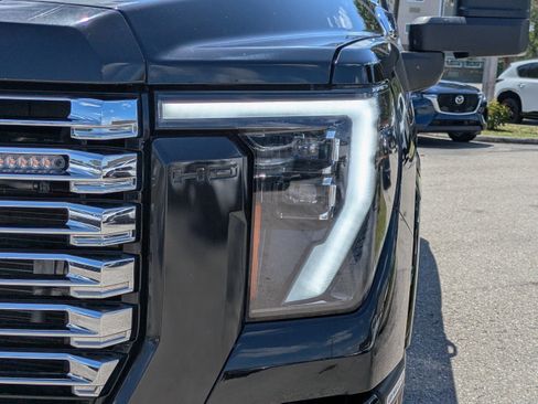 Used 2024 GMC Sierra 2500 Denali w/ Denali Reserve Package AWD/4WD image 10