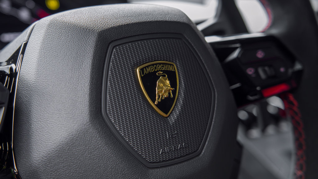 Used 2022 Lamborghini Huracan STO RWD image 21