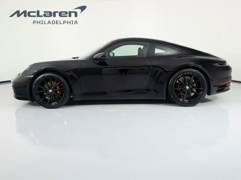 Used 2020 Porsche 911 Carrera RWD image 2