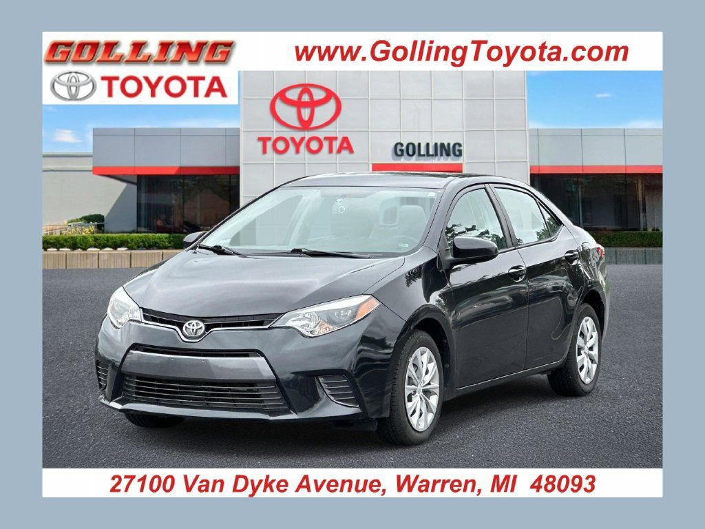 Used 2015 Toyota Corolla LE FWD image 1
