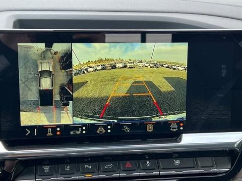 New 2026 GMC Sierra 3500 SLT w/ SLT Premium Package image 22