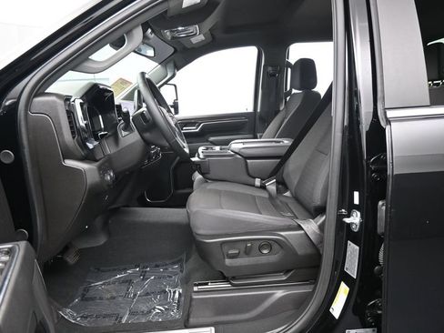 Used 2025 Chevrolet Silverado 2500 LT w/ Z71 Chrome Sport Edition AWD/4WD image 11