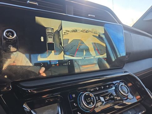 Used 2024 GMC Sierra 1500 AT4 w/ AT4 Preferred Package image 20