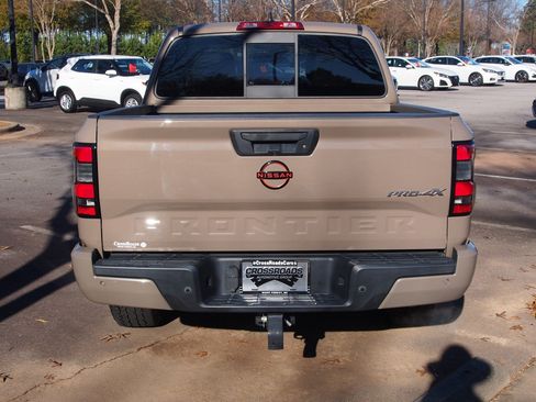 Used 2022 Nissan Frontier PRO-4X w/ Pro-4X Premium Package image 6