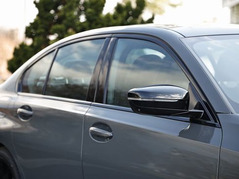 New 2026 BMW 330i Sedan w/ M Sport Package image 3