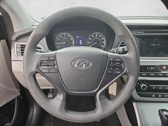 Used 2016 Hyundai Sonata Sport FWD image 13
