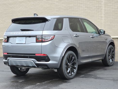 New 2025 Land Rover Discovery Sport S image 34