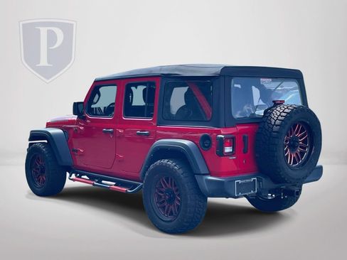 Used 2022 Jeep Wrangler Unlimited Sport AWD/4WD image 6