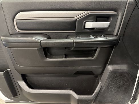 Used 2019 RAM 3500 Tradesman image 11