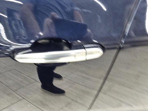 Used 2017 Cadillac CTS Luxury image 12