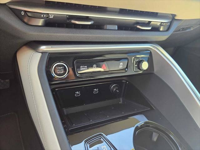Used 2025 Audi Q5 Premium Plus AWD/4WD image 30