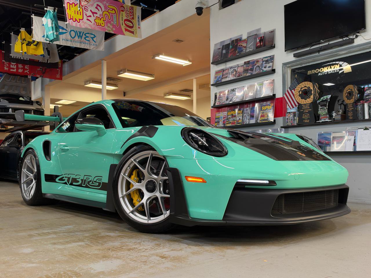Used 2024 Porsche 911 GT3 RS RWD image 1