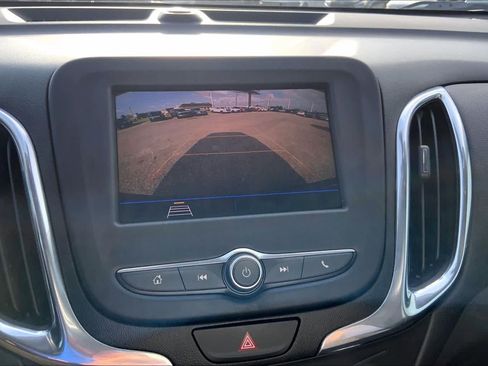 Used 2020 Chevrolet Equinox LT FWD image 27