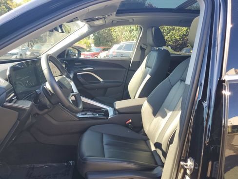 Used 2025 Audi Q5 Premium Plus AWD/4WD image 18
