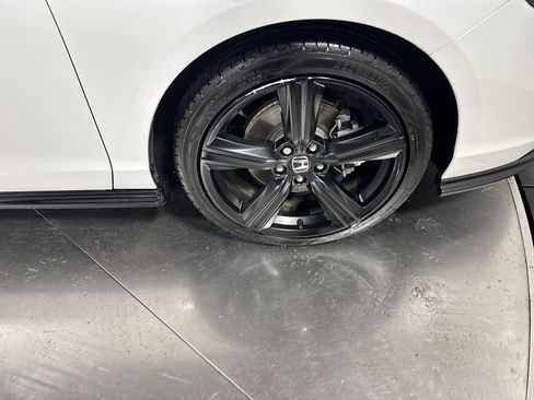 Used 2023 Honda Accord Sport image 14