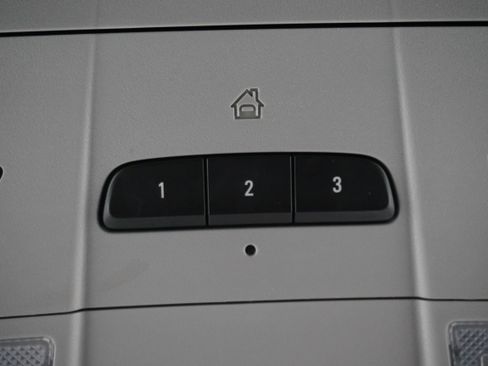 Used 2022 GMC Terrain SLT w/ LPO, 'HIT The Road' Package image 21