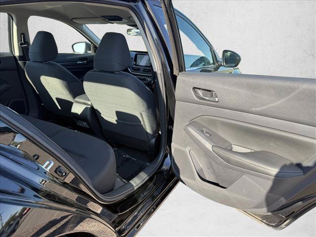 Used 2025 Nissan Altima 2.5 SV FWD image 22