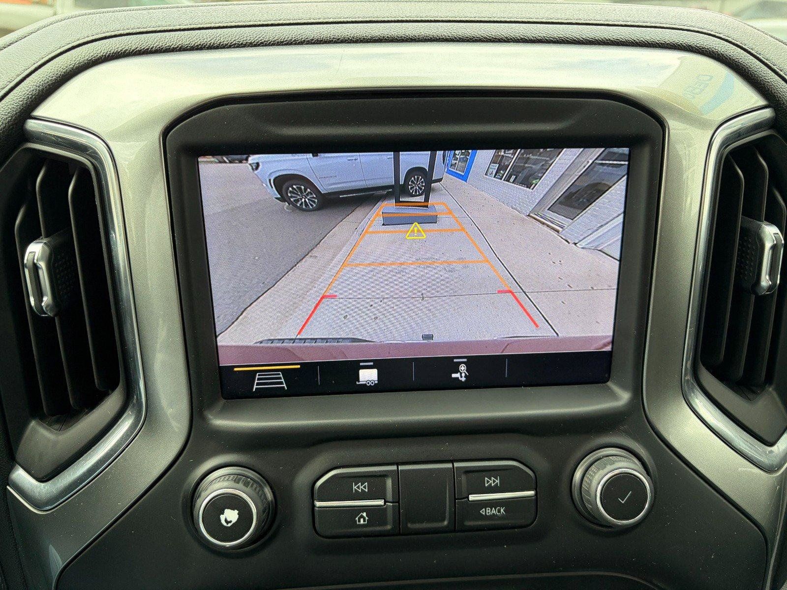 Used 2019 Chevrolet Silverado 1500 LTZ w/ LTZ Plus Package AWD/4WD image 14