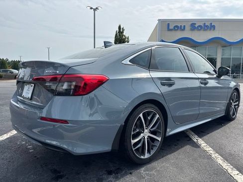 Used 2024 Honda Civic Touring image 5