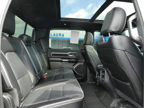 Used 2024 RAM 1500 Laramie AWD/4WD image 17